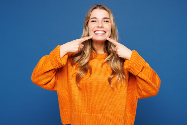 What Should I Do If I Damage My Dental Veneers?